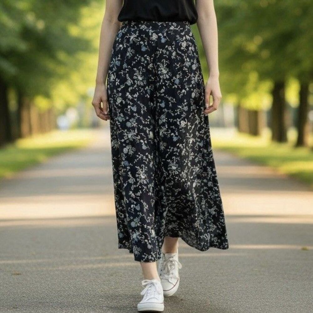 Vtg Navy Blue Ditsy Floral Maxi Skirt Cottagecore Boho Fits Sz 6 Flowy 90s - Picture 13 of 13